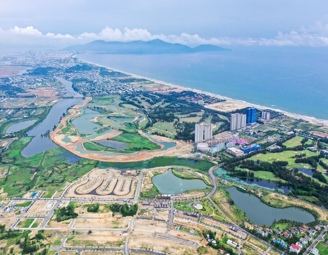 Nhà đầu tư Quảng Ngãi đổ xô đi tìm đất biển Đà Nẵng - 1