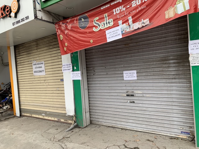 La liệt shop hàng đóng cửa, trả mặt bằng ở con phố sầm uất bậc nhất Hà Nội - 4