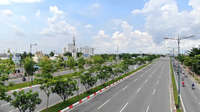 Chung cư trăm hoa đua nở dọc đại lộ đẹp nhất Sài Gòn - 19