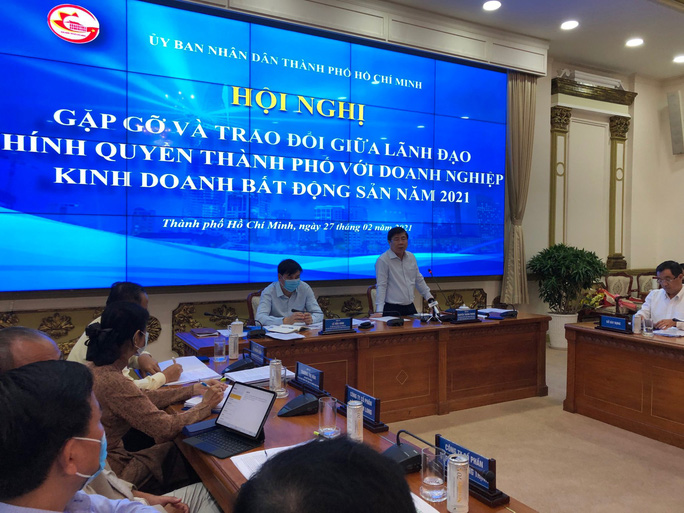 Chủ tịch UBND TP HCM Nguyễn Thành Phong phát biểu tại hội nghịẢnh: HOÀNG TRIỀU